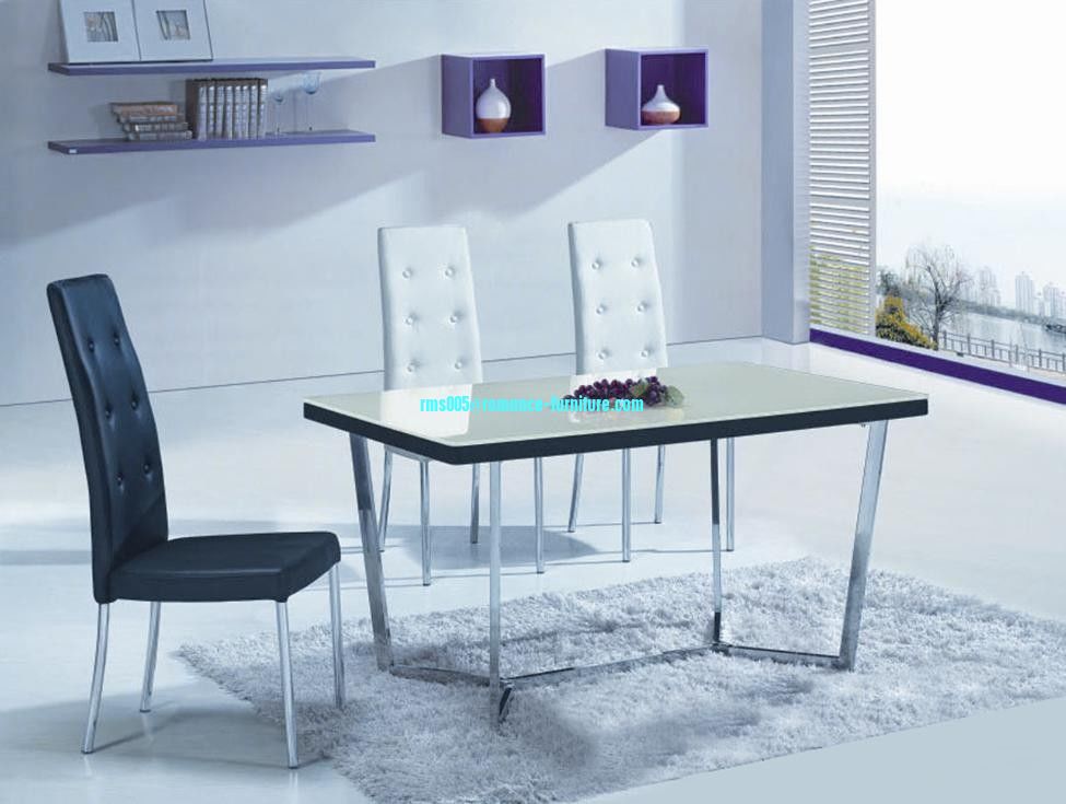 chromed plated/tempered glass dining table T421